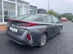 
										2018 PRUIS BUS-ED + HYBRID CVT full									