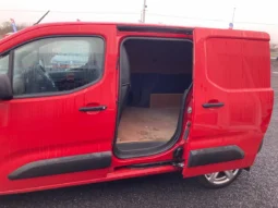 
										2019 Opel Combo L1h1-1.5 100PS Diesel full									