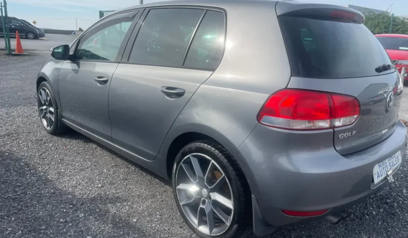 
								Volkswagen Golf 2011 2.0 TDI 5 H/B full									